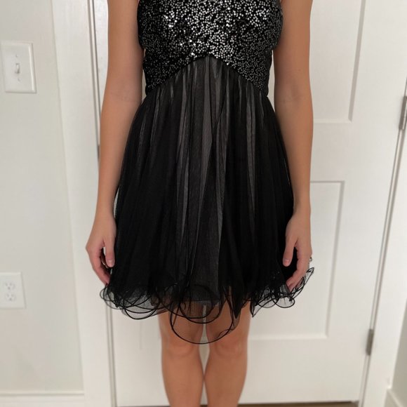 Black Cocktail Strapless Dress with Sparkles, Blondie Nites - Size 7 - Picture 4 of 4